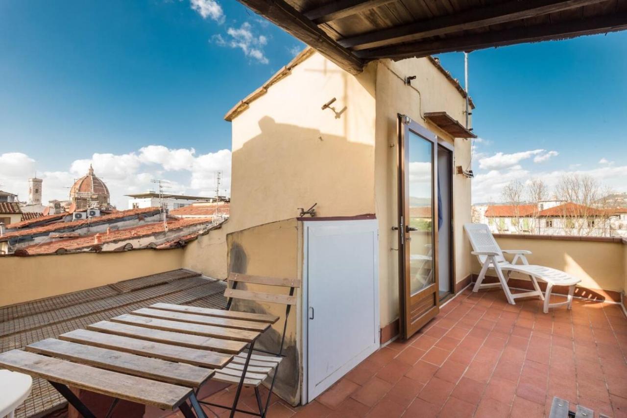 Ferienwohnung Romantico Attichino Con Terrazzo Vista Duomo !! Florenz Exterior foto