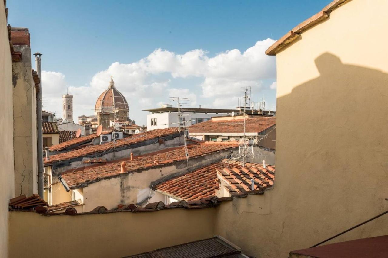 Ferienwohnung Romantico Attichino Con Terrazzo Vista Duomo !! Florenz Exterior foto